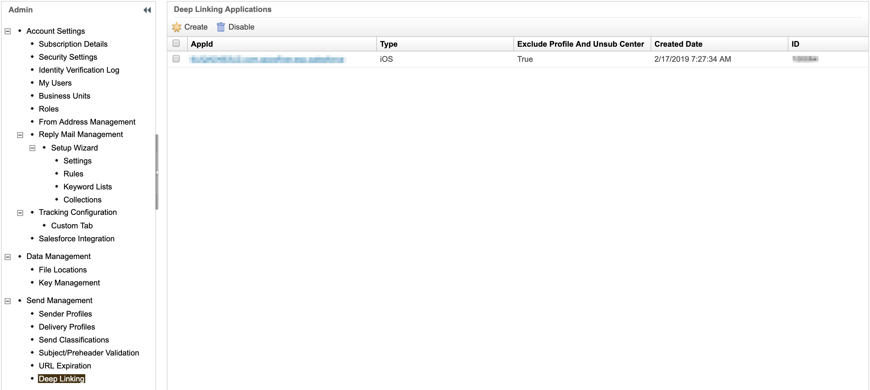 [ALT TEXT NEEDED: describe the SFMC deep linking configuration screen]